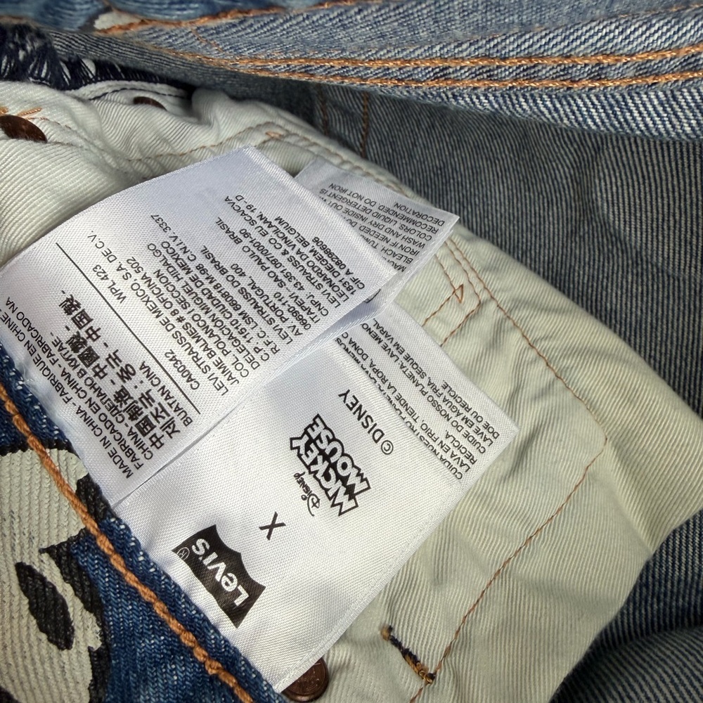 Mickey Mouse X Levi’s 501 Disney Blue Jeans Collab Women’s Size W34 x L32 - Picture 5 of 11